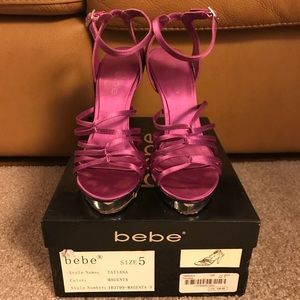 ⭐️SOLD⭐️Bebe Tatiana Magenta heels